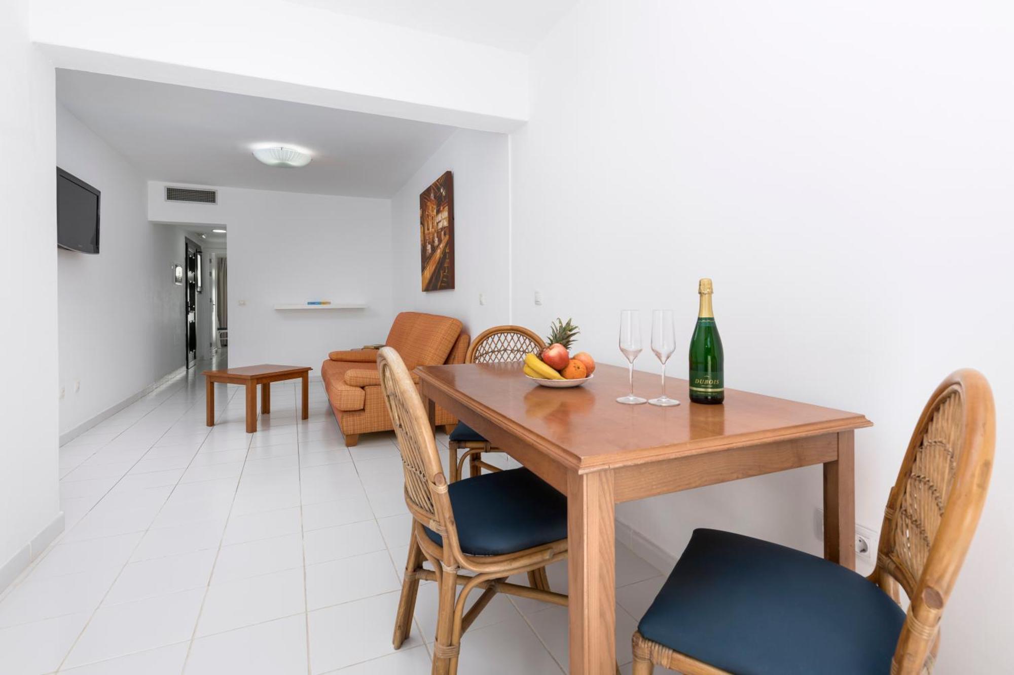 Apartamentos Erika - Adults Only Corralejo Exterior photo
